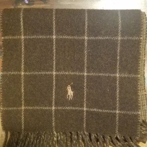 Polo scarf